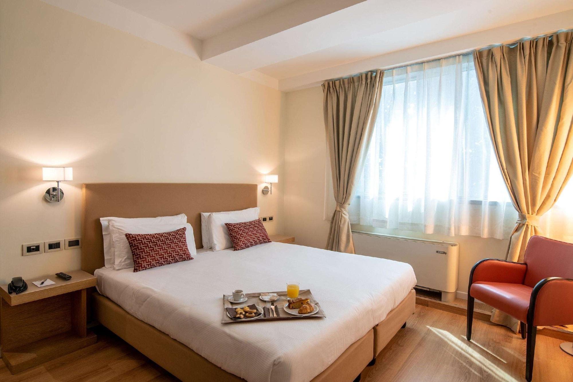 Jr Hotels Gigli Firenze กาเลนซาโน ภายนอก รูปภาพ